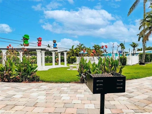 14621 McGregor BLVD 1, Fort Myers, FL 33908