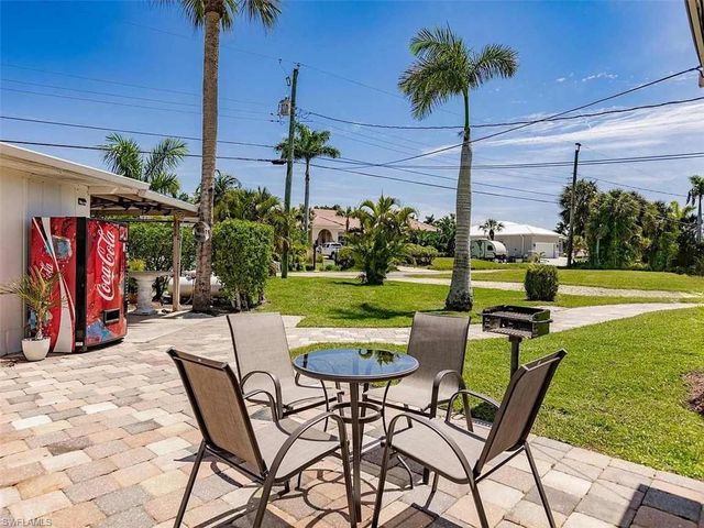 14621 McGregor BLVD 1, Fort Myers, FL 33908