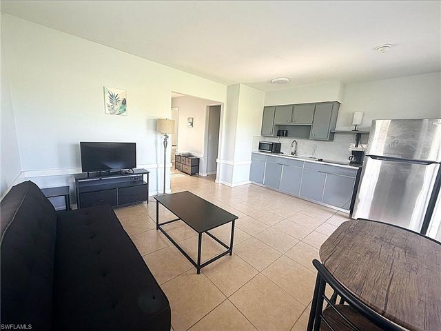 14621 McGregor BLVD 1, Fort Myers, FL 33908