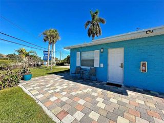 14621 McGregor BLVD 1, Fort Myers, FL 33908