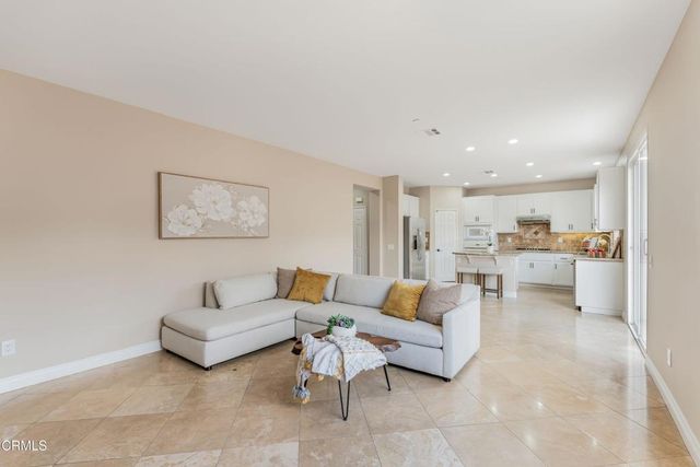 341 Huerta Street, Oxnard, CA 93030