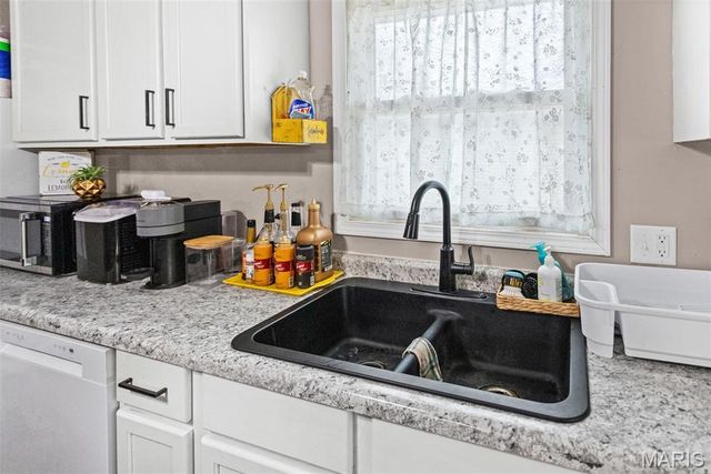 608 Brant Street, Pleasant Hill, IL 62366