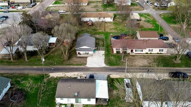 608 Brant Street, Pleasant Hill, IL 62366