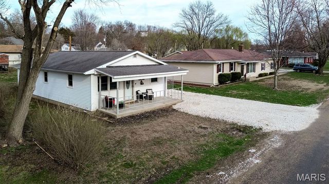 608 Brant Street, Pleasant Hill, IL 62366