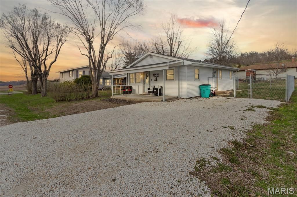 608 Brant Street, Pleasant Hill, IL 62366