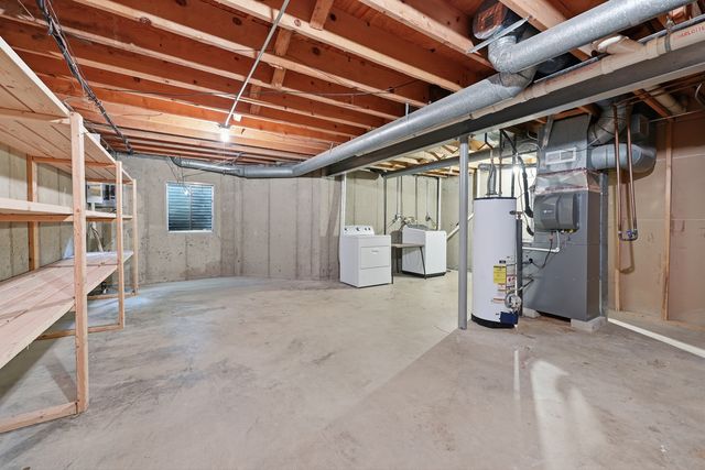 383 Kerry Court, Carol Stream, IL 60188
