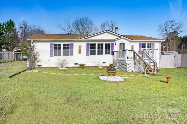 110 Pinellas Street, Hendersonville, NC 28791