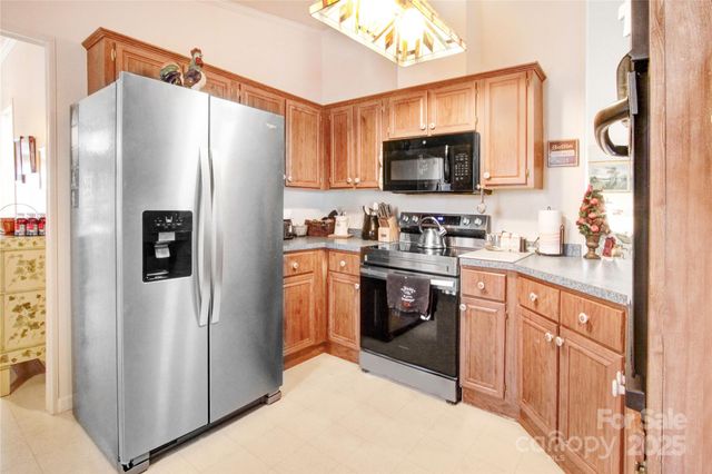 110 Pinellas Street, Hendersonville, NC 28791