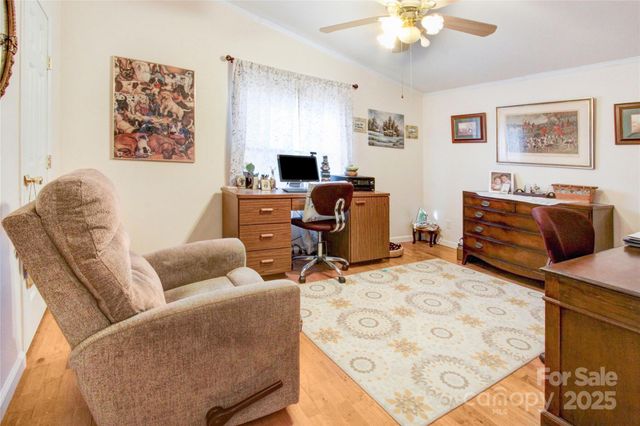 110 Pinellas Street, Hendersonville, NC 28791