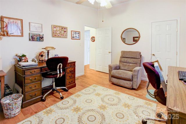 110 Pinellas Street, Hendersonville, NC 28791