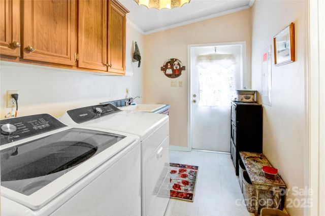 110 Pinellas Street, Hendersonville, NC 28791