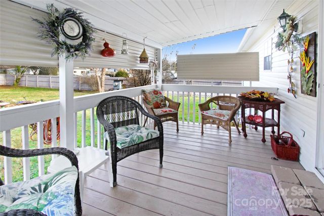 110 Pinellas Street, Hendersonville, NC 28791