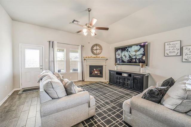 125 Highland Prairie Way, Waller, TX 77484