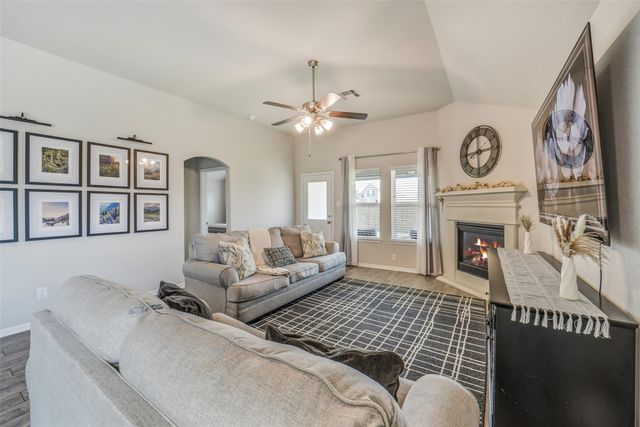 125 Highland Prairie Way, Waller, TX 77484