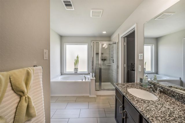 125 Highland Prairie Way, Waller, TX 77484