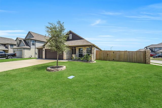125 Highland Prairie Way, Waller, TX 77484