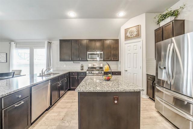 125 Highland Prairie Way, Waller, TX 77484