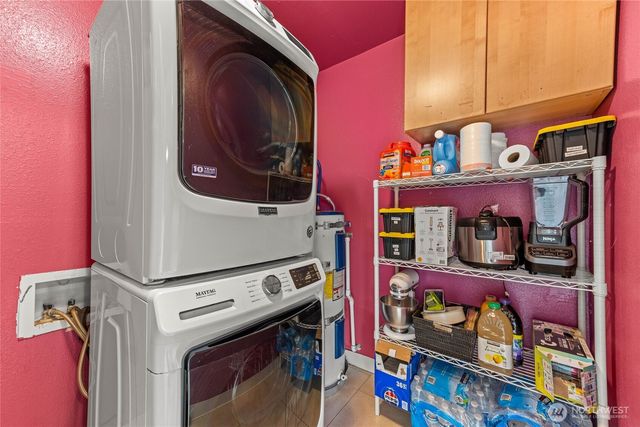 5911 S Thompson Avenue, Tacoma, WA 98408