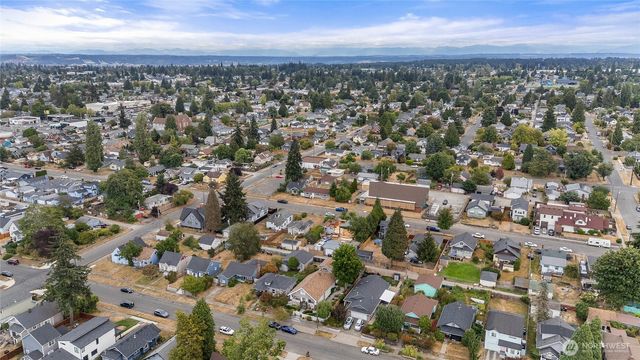 5911 S Thompson Avenue, Tacoma, WA 98408