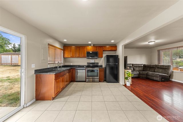 5911 S Thompson Avenue, Tacoma, WA 98408