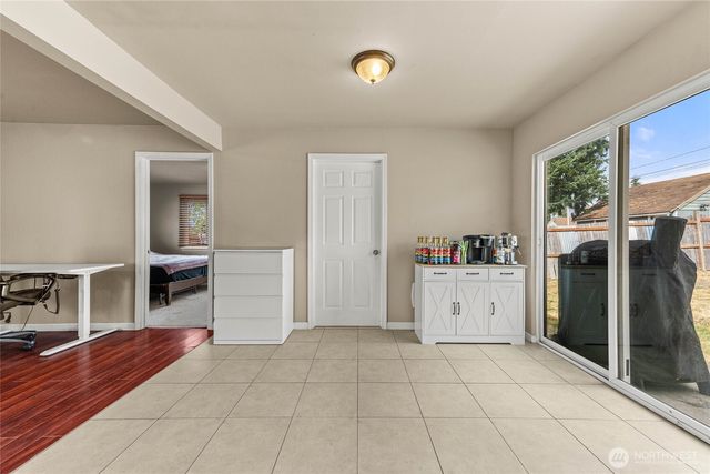 5911 S Thompson Avenue, Tacoma, WA 98408