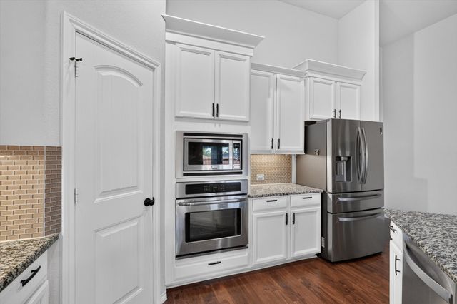 305 Acadia Lane, Forney, TX 75126