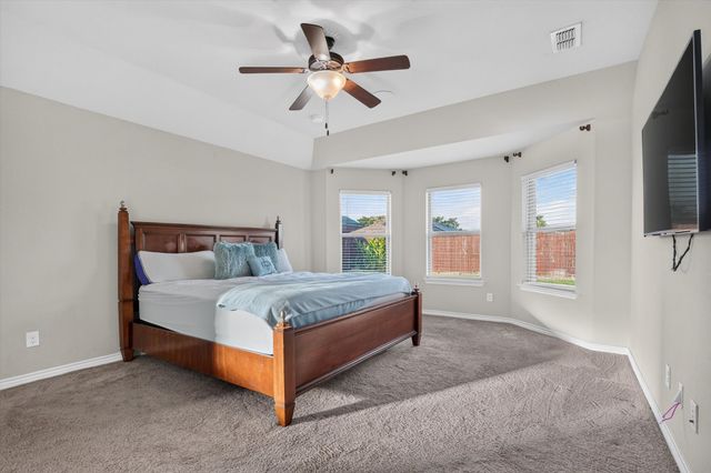 305 Acadia Lane, Forney, TX 75126