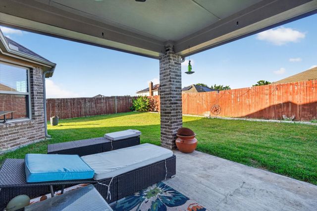 305 Acadia Lane, Forney, TX 75126