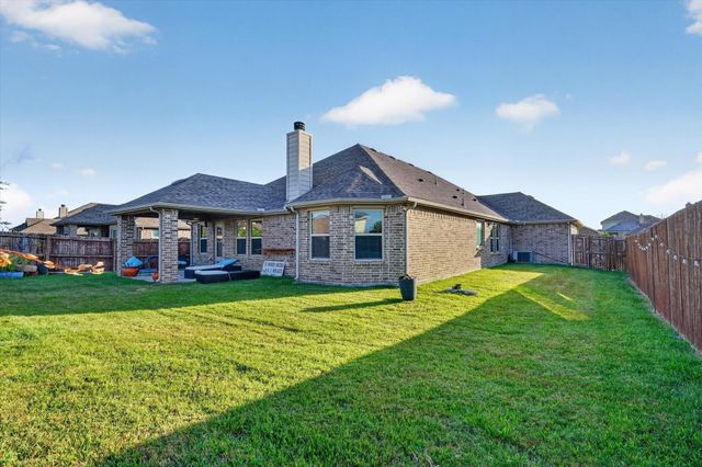 305 Acadia Lane, Forney, TX 75126