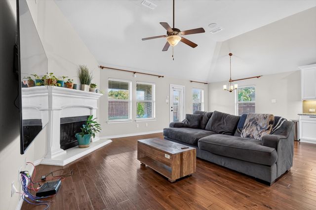 305 Acadia Lane, Forney, TX 75126
