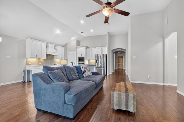 305 Acadia Lane, Forney, TX 75126