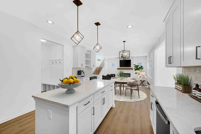 712 Verdano Terrace, Crown Point, IN 46307