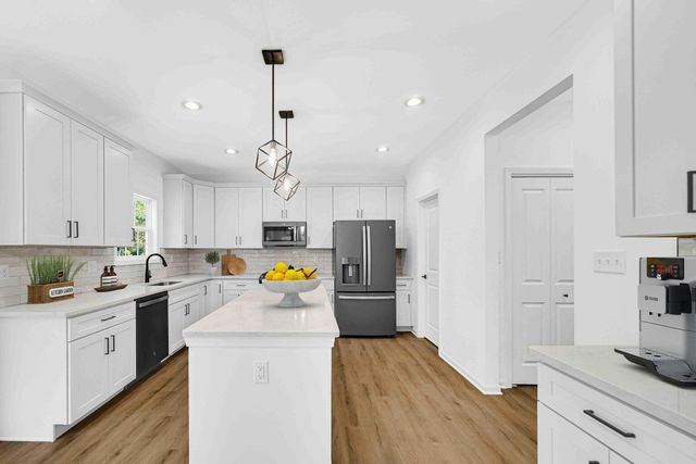712 Verdano Terrace, Crown Point, IN 46307