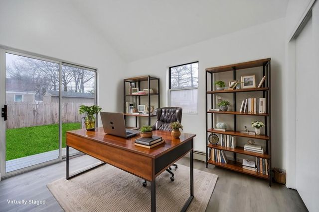1 Sutton Place, Huntington, NY 11743