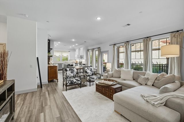 1029 3rd Street, Argyle, TX 76226