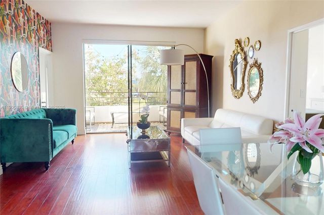 500 THREE ISLANDS BLVD L 25, Hallandale Beach, FL 33009