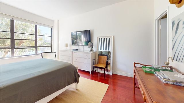 500 THREE ISLANDS BLVD L 25, Hallandale Beach, FL 33009