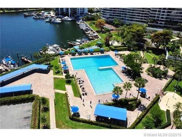 500 THREE ISLANDS BLVD L 25, Hallandale Beach, FL 33009