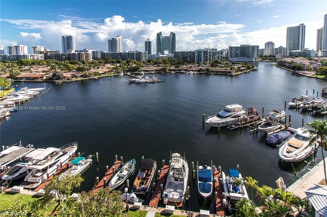 500 THREE ISLANDS BLVD L 25, Hallandale Beach, FL 33009