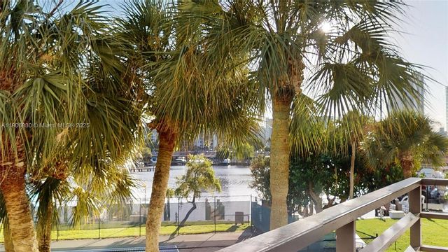 500 THREE ISLANDS BLVD L 25, Hallandale Beach, FL 33009