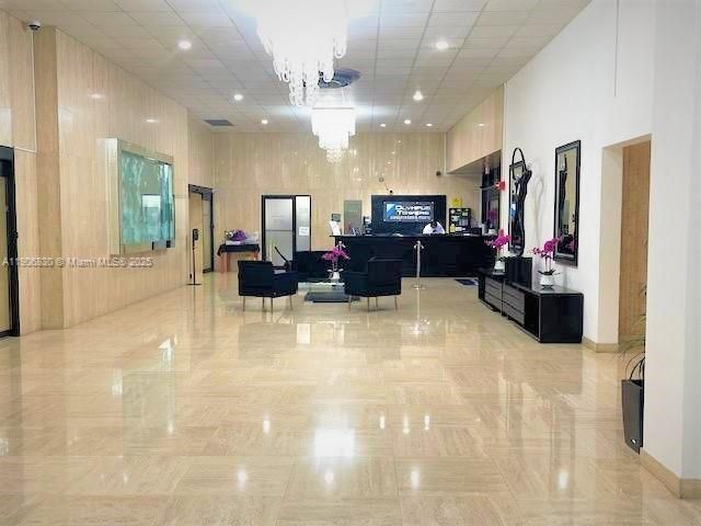 500 THREE ISLANDS BLVD L 25, Hallandale Beach, FL 33009