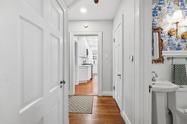 365 Henry Clay Boulevard, Lexington, KY 40502