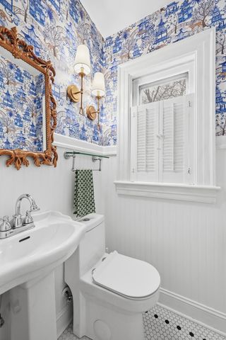 365 Henry Clay Boulevard, Lexington, KY 40502