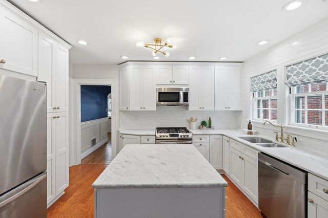 365 Henry Clay Boulevard, Lexington, KY 40502