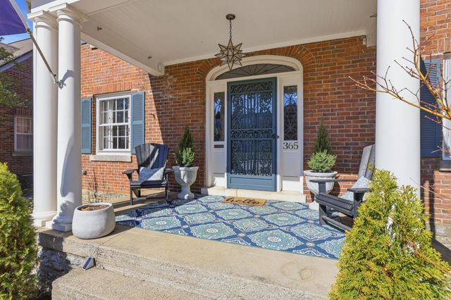 365 Henry Clay Boulevard, Lexington, KY 40502