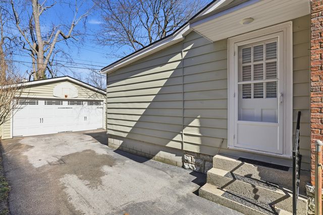 365 Henry Clay Boulevard, Lexington, KY 40502