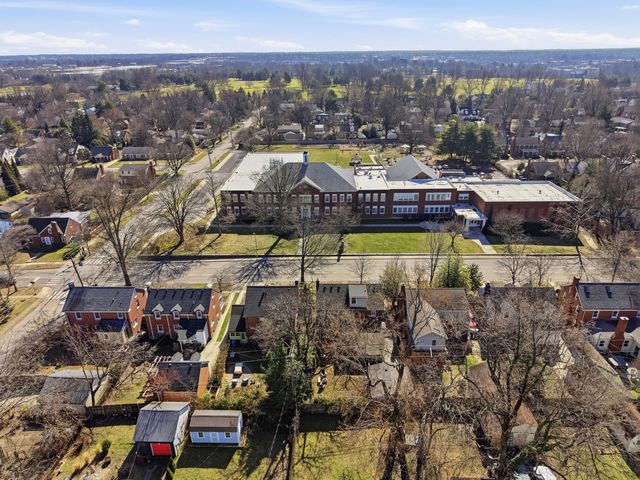 365 Henry Clay Boulevard, Lexington, KY 40502