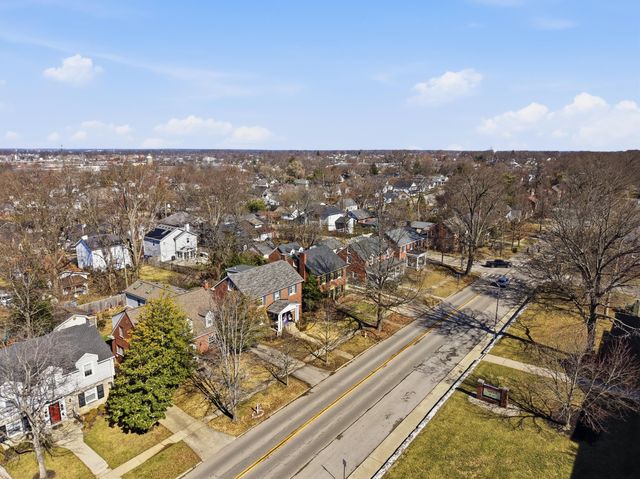 365 Henry Clay Boulevard, Lexington, KY 40502