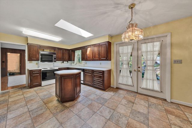 3615 Brymoor RD SW, Roanoke, VA 24018