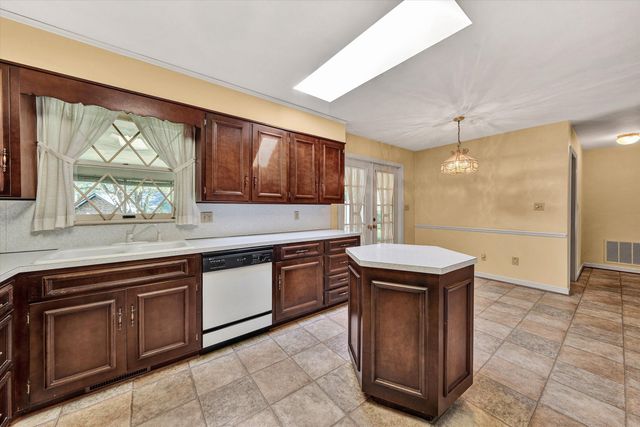 3615 Brymoor RD SW, Roanoke, VA 24018
